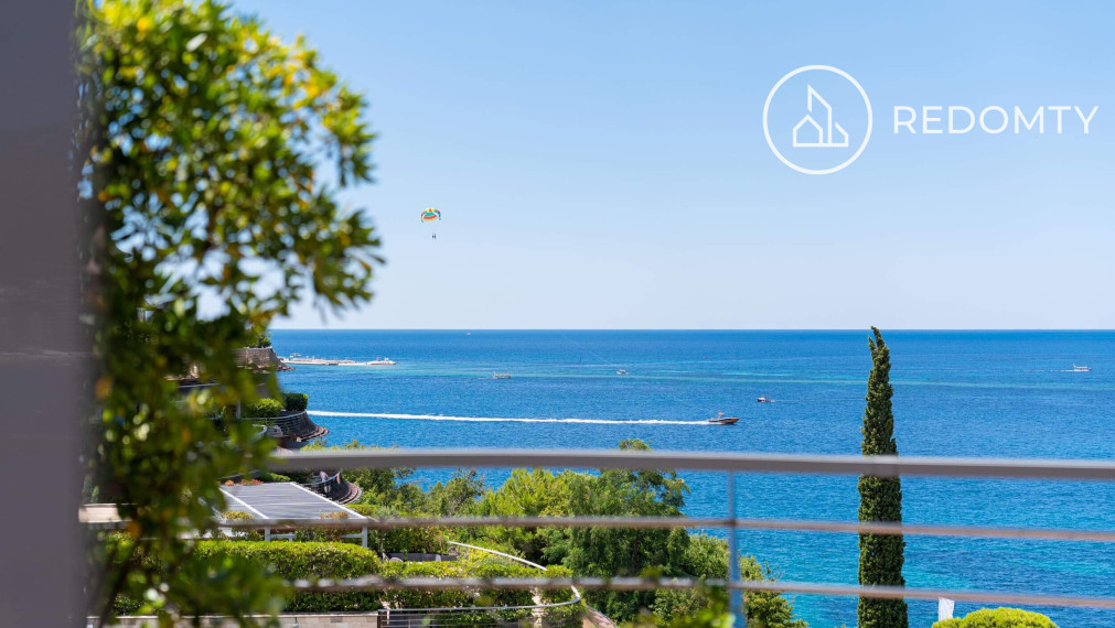Luxusný strešný byt s terasami, s výhľadom na more, Dukley Gardens, Budva, Čierna Hora