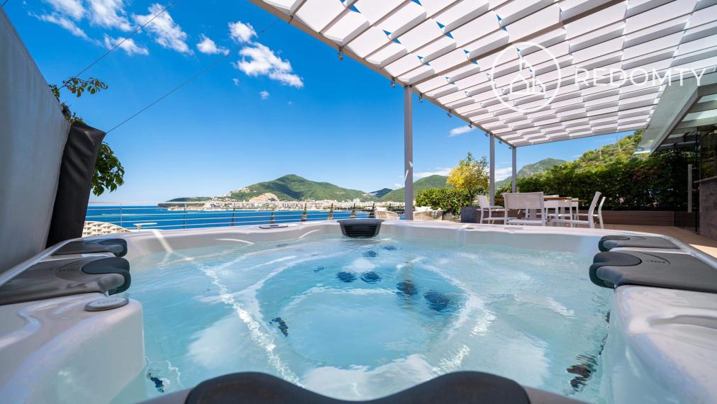 Luxusný strešný byt s terasami, s výhľadom na more, Dukley Gardens, Budva, Čierna Hora