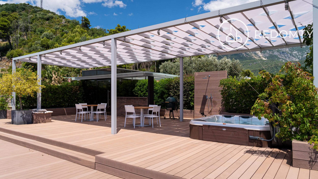 Luxusný strešný byt s terasami, s výhľadom na more, Dukley Gardens, Budva, Čierna Hora