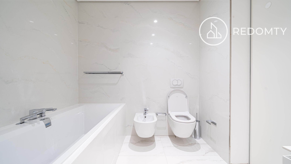 Luxusný strešný byt s terasami, s výhľadom na more, Dukley Gardens, Budva, Čierna Hora