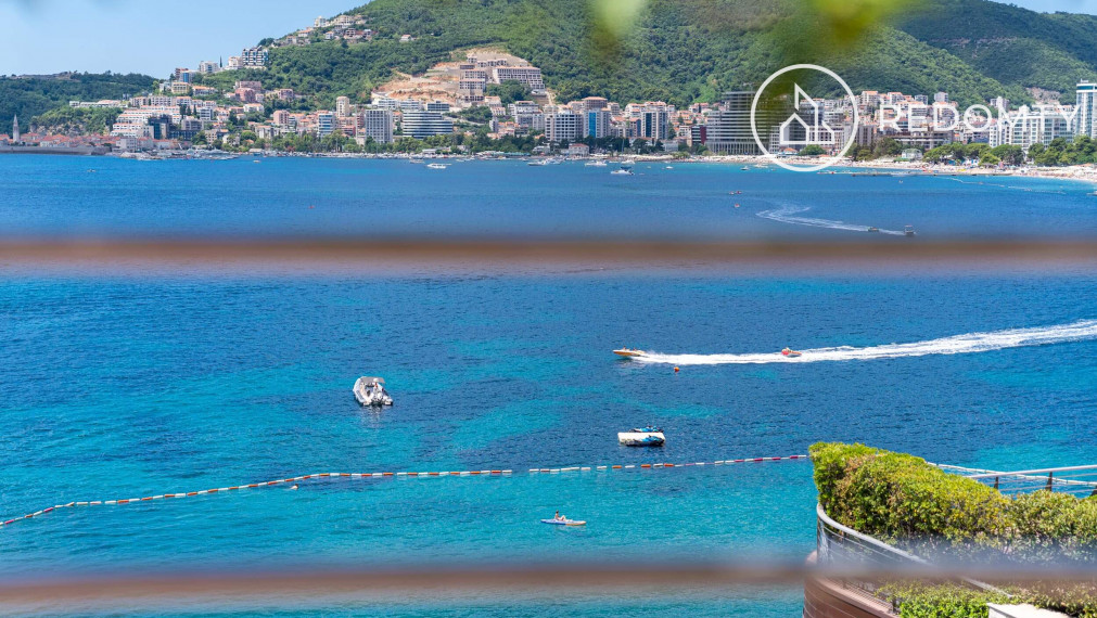 Luxusný strešný byt s terasami, s výhľadom na more, Dukley Gardens, Budva, Čierna Hora