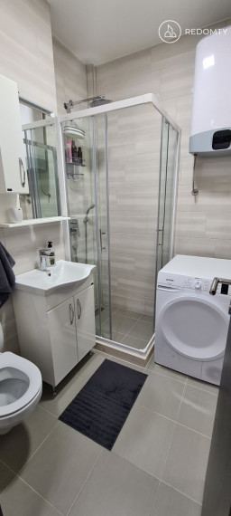 Investičná nehnuteľnosť pri mori, Djenovici, Čierna Hora