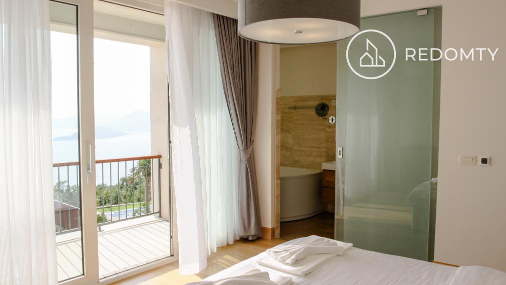 Luxusná vila s bazénom a výhľadom na more, Blizikuce, Čierna Hora