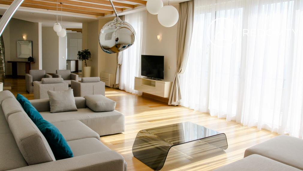 Luxusná vila s bazénom a výhľadom na more, Blizikuce, Čierna Hora