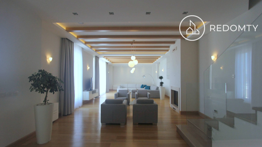 Luxusná vila s bazénom a výhľadom na more, Blizikuce, Čierna Hora