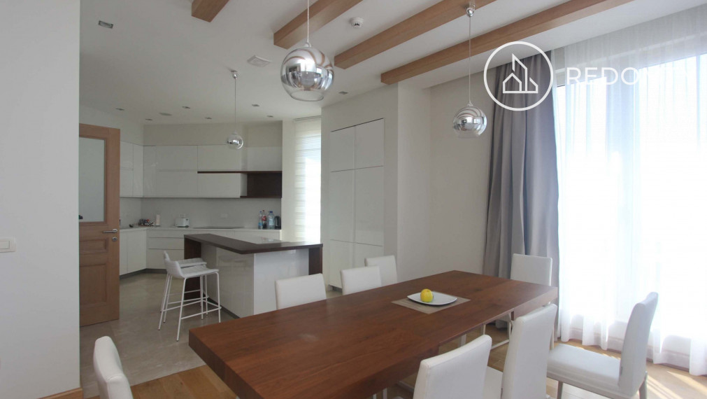 Luxusná vila s bazénom a výhľadom na more, Blizikuce, Čierna Hora