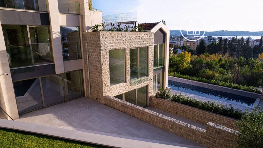 Investičné nehnuteľnosti, Tivat, Čierna Hora