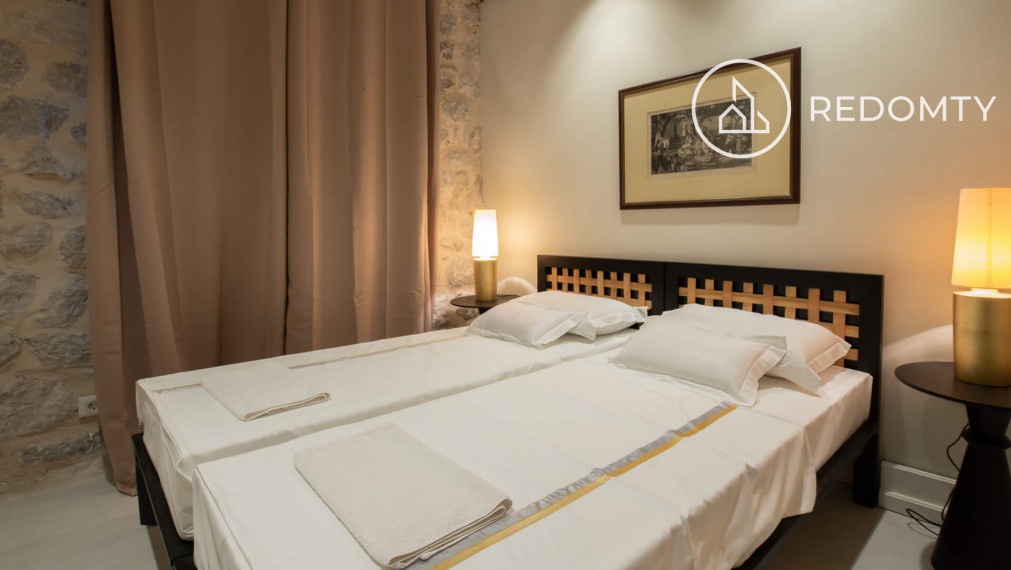 Mini hotel s bazénom Risan, Čierna Hora