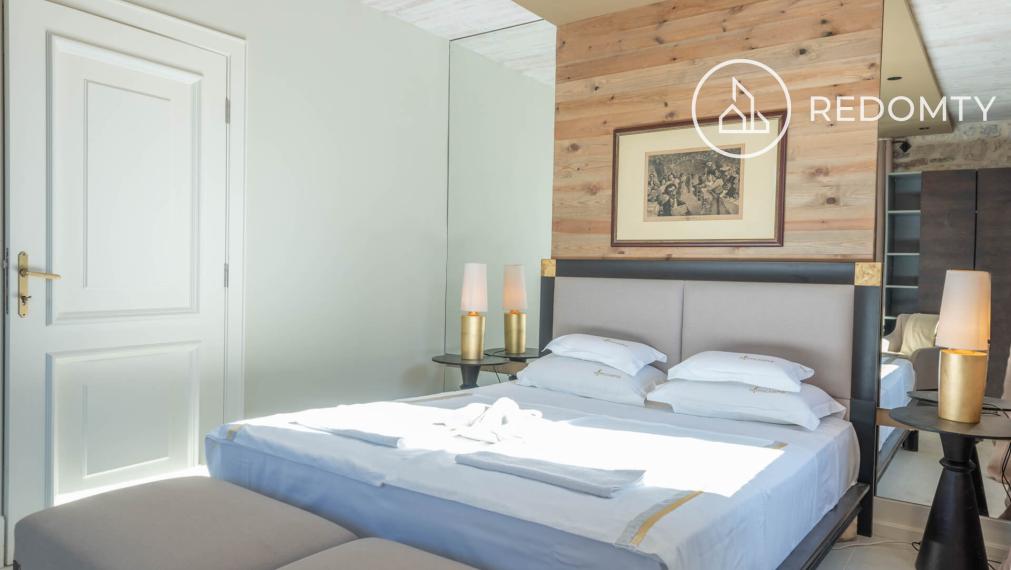 Mini hotel s bazénom Risan, Čierna Hora