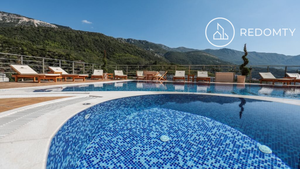 Predaj 1 izbový priestranný byt, Becici, Čierna Hora