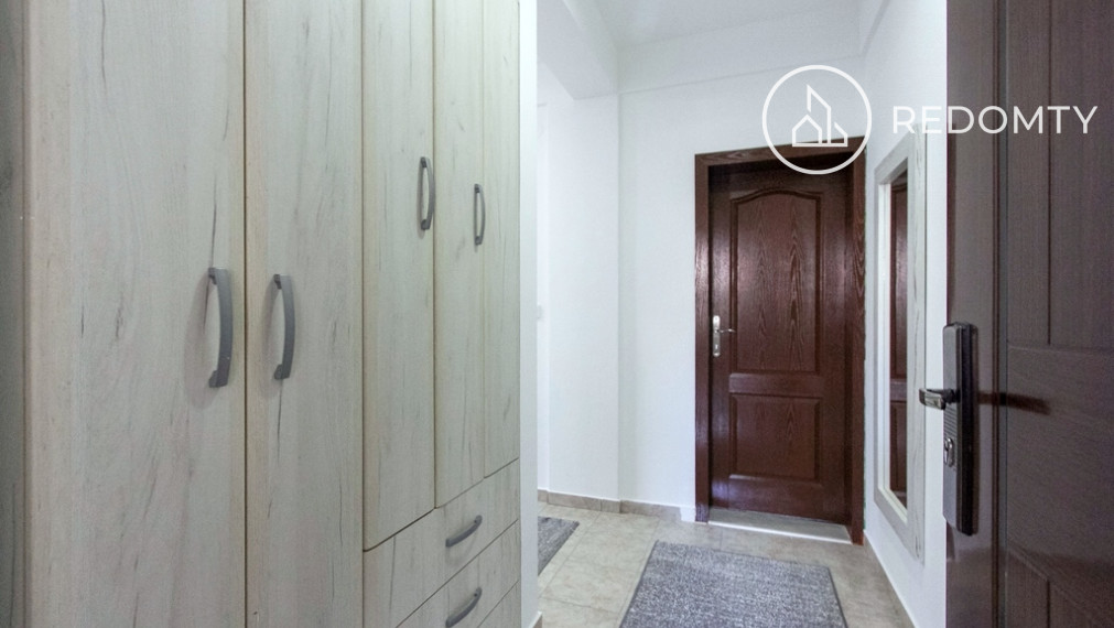 Predaj 2,5 izbový byt v Ulcinj s výhľadom na more, Čierna Hora