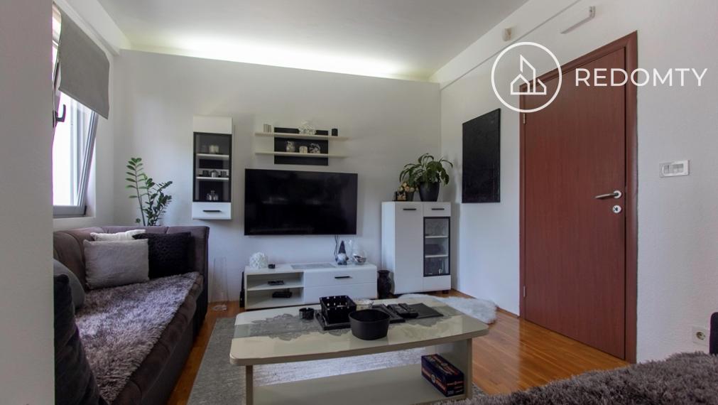 Predaj 2,5 izbový byt v Ulcinj s výhľadom na more, Čierna Hora