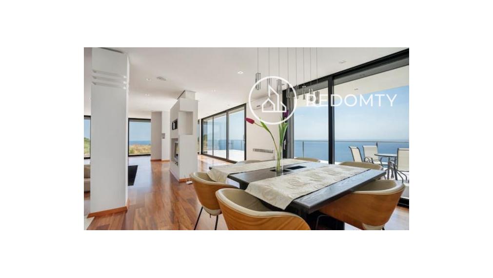 Exkluzívna vila s nádherným výhľadom na more v Krimovici, Čierna Hora