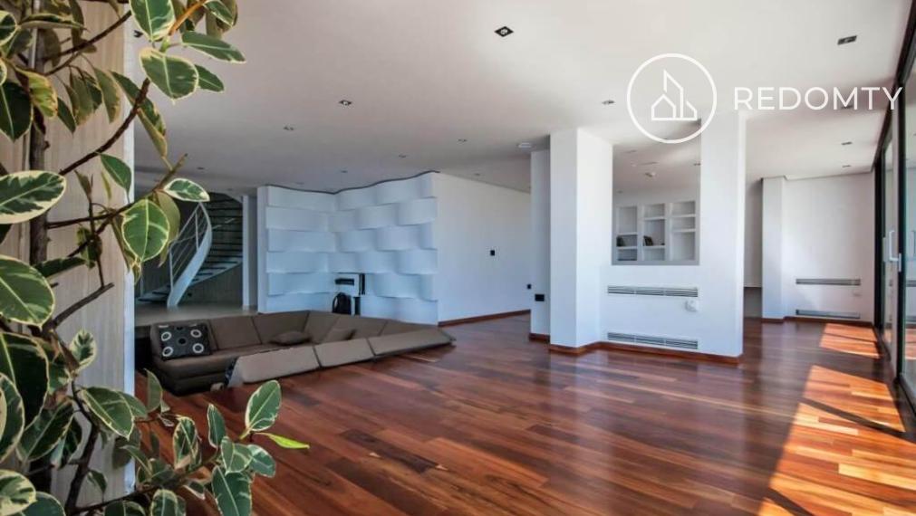 Exkluzívna vila s nádherným výhľadom na more v Krimovici, Čierna Hora