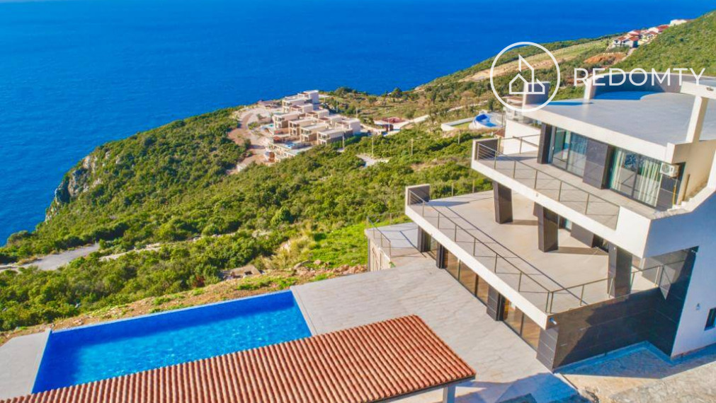 Exkluzívna vila s nádherným výhľadom na more v Krimovici, Čierna Hora