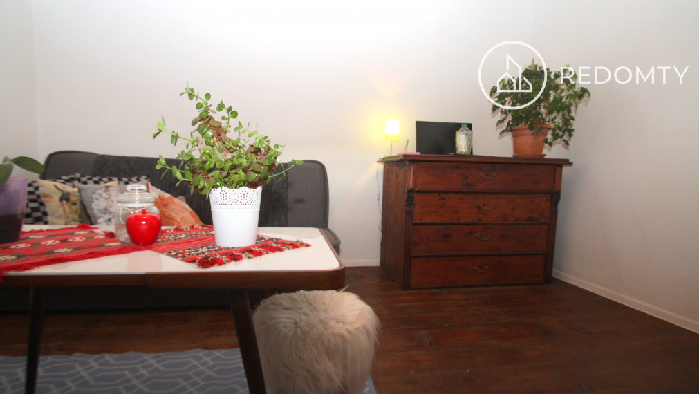 Predaj chalupa/rodinný dom, Pohronská Polhora s potôčikom