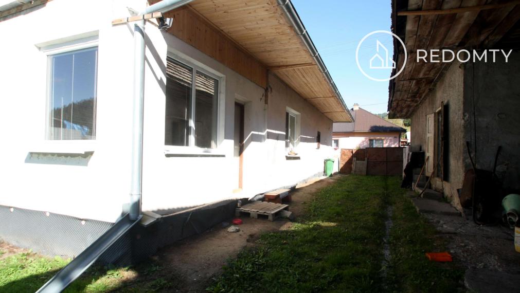 Predaj chalupa/rodinný dom, Pohronská Polhora s potôčikom