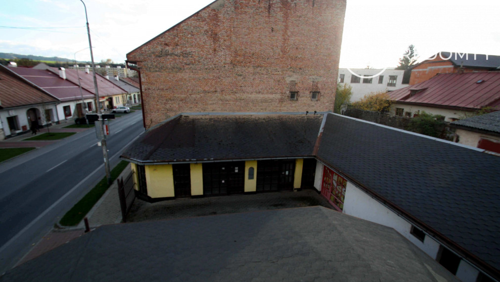 Predaj historickej budovy - Dom Módy na Nám. gen. M. R. Štefánika v Brezne