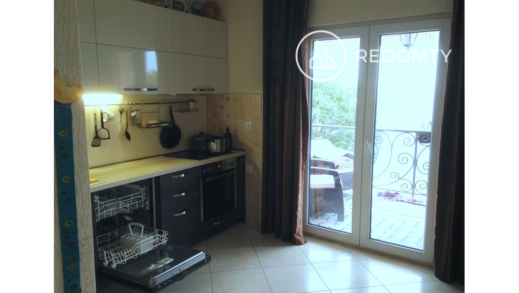 Predaj domu, Dobrá Voda, Čierna Hora s výhľadom na more