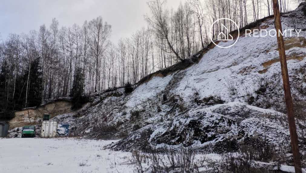 Prenájom haly 55 x 13 m, Brezno