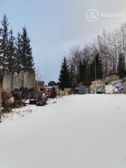 Prenájom haly 55 x 13 m, Brezno