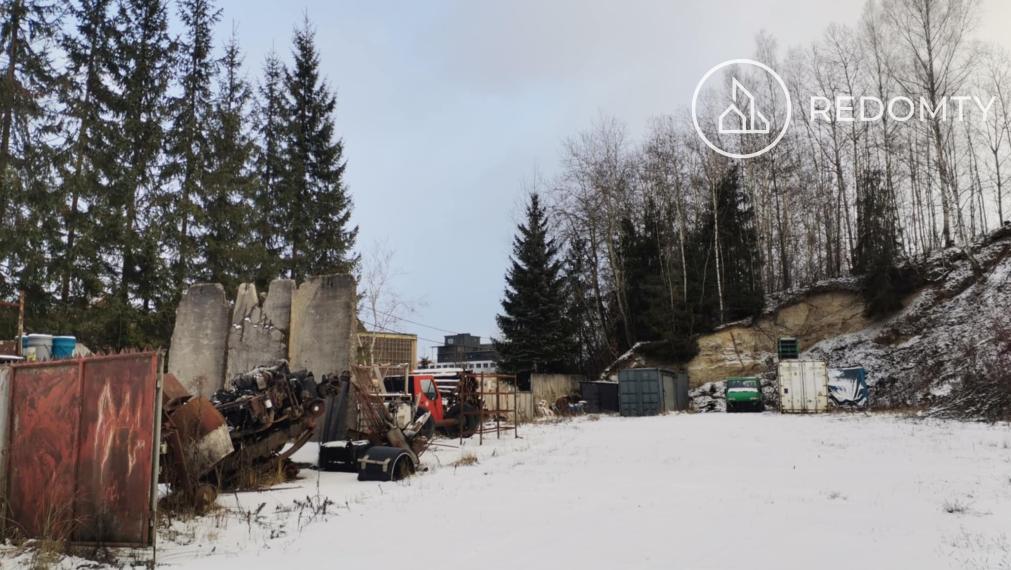 Prenájom haly 55 x 13 m, Brezno