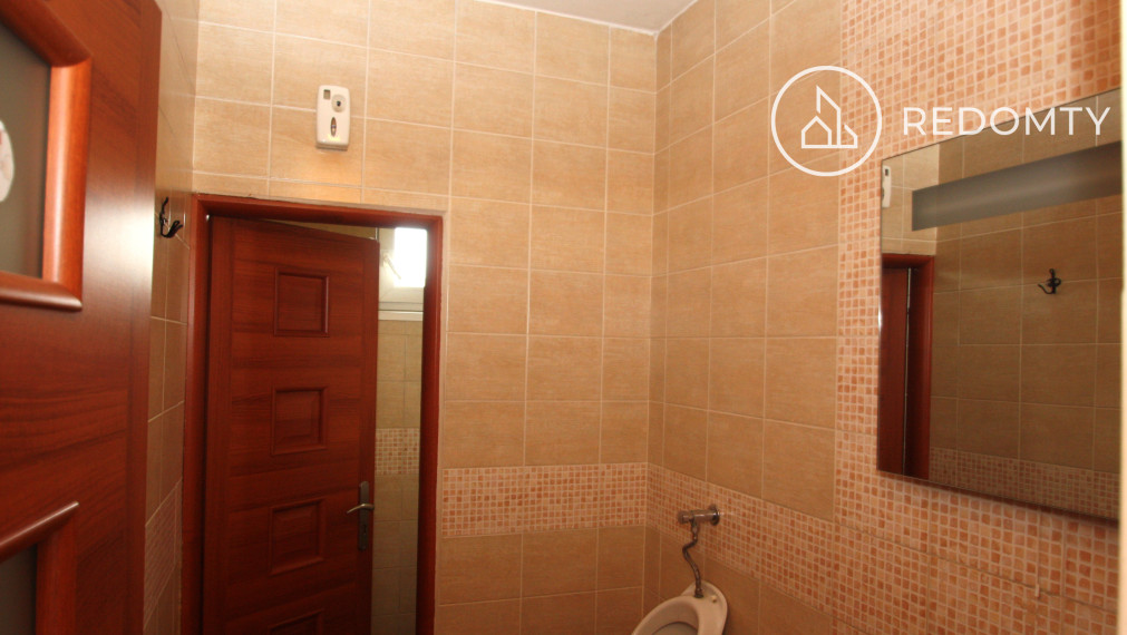 Prenájom kancelárskych priestorov, školiaca miestnosť, rôzne veľkosti, Brezno