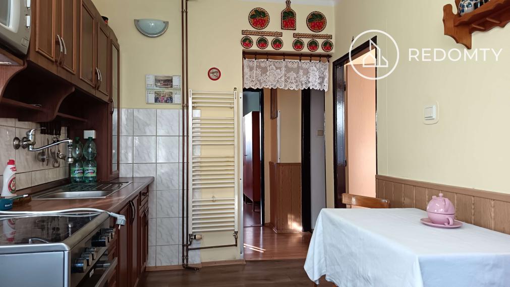 REZERVOVANÉ Predaj 3 izbového bytu v tehlovom dome, 75,95 m2 vo Valaskej