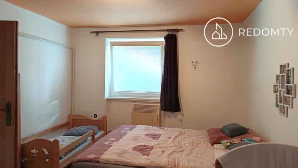 REZERVOVANÉ Predaj 3 izbový tehlový byt s balkónom, 78 m2 centrum Brezno