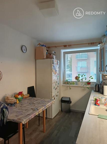 REZERVOVANÉ Predaj 3 izbový tehlový byt s balkónom, 78 m2 centrum Brezno