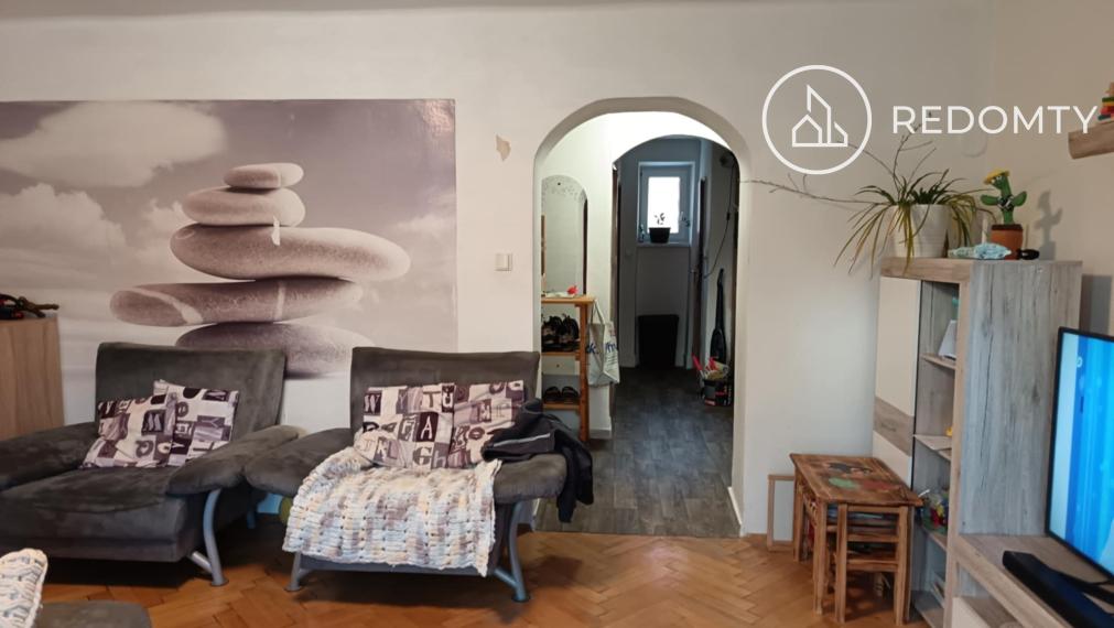 REZERVOVANÉ Predaj 3 izbový tehlový byt s balkónom, 78 m2 centrum Brezno