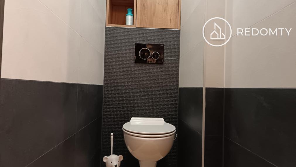 Prenájom 2 izbového zrekonštruovaného zariadeného bytu, Valaská