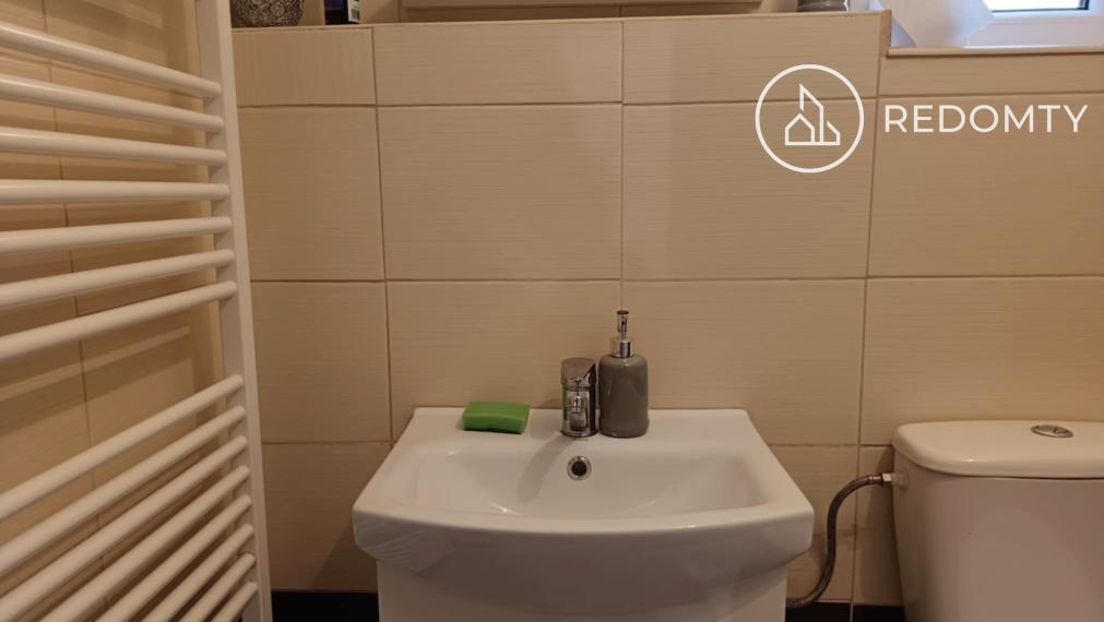 Prenájom 1 izbového bytu Hronec