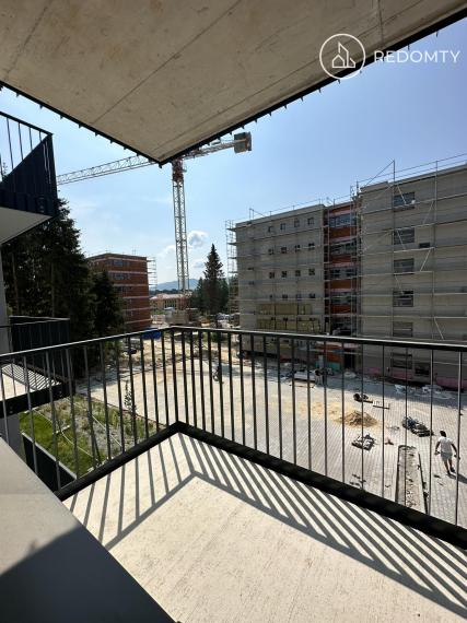 Na prenájom 1 izbový zariadený byt s parkovacím miestom, Kasárne, Brezno