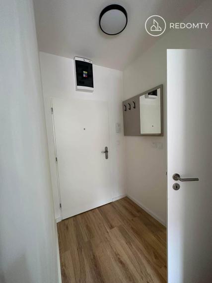 Na prenájom 1 izbový zariadený byt s parkovacím miestom, Kasárne, Brezno