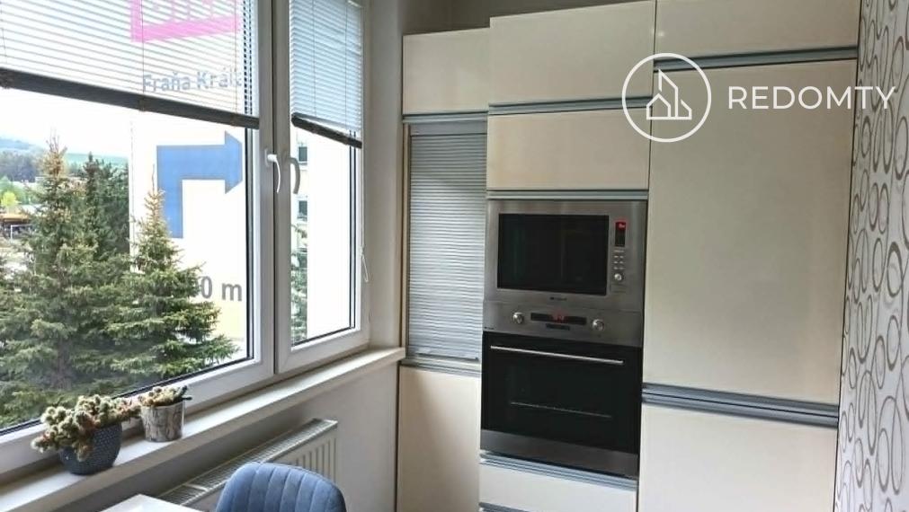 Prenájom 3 izbového zrekonštruovaného zariadeného bytu 74,81 m2 ŠLN Brezno