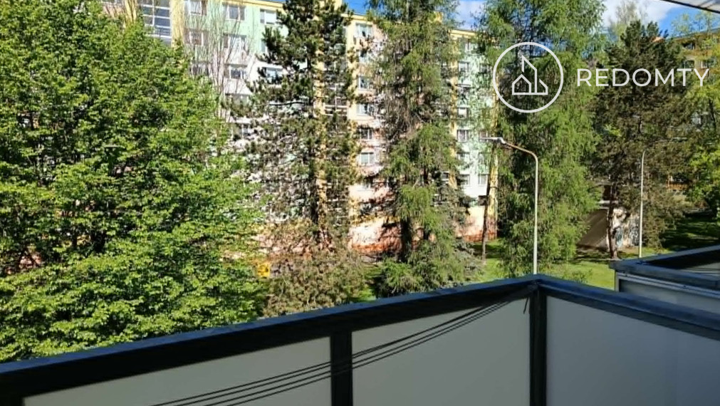 Prenájom 2 izb. zrekonštr. bytu s balkónom, Krčulova, Brezno