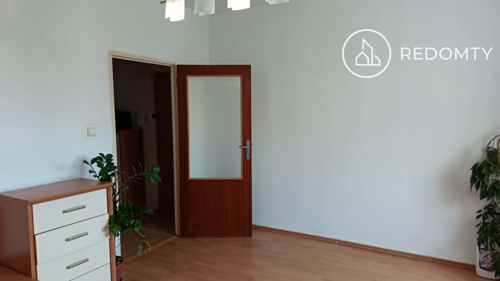 Prenájom 2 izbového bytu s lódžiou a výťahom, 49,84 m2 MPČĽ, Brezno