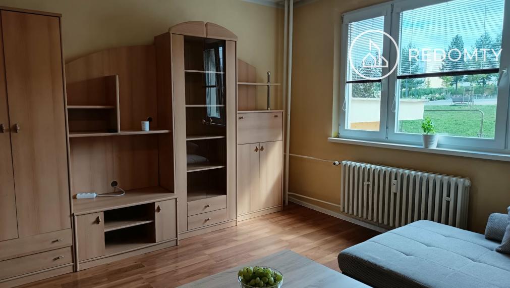 Prenájom 2 izbový byt, MPČĽ, Brezno, s loggiou, zariadený