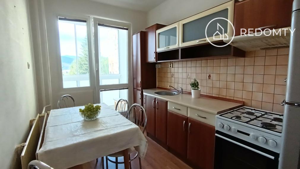 Prenájom 2 izbový byt, MPČĽ, Brezno, s loggiou, zariadený