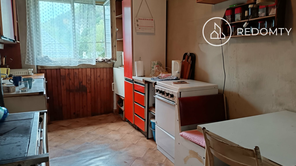 Predaj veľký 1 izbový tehlový byt 47,79 m2 na Kolkárni, Podbrezová