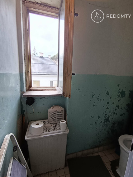 Predaj veľký 1 izbový tehlový byt 47,79 m2 na Kolkárni, Podbrezová