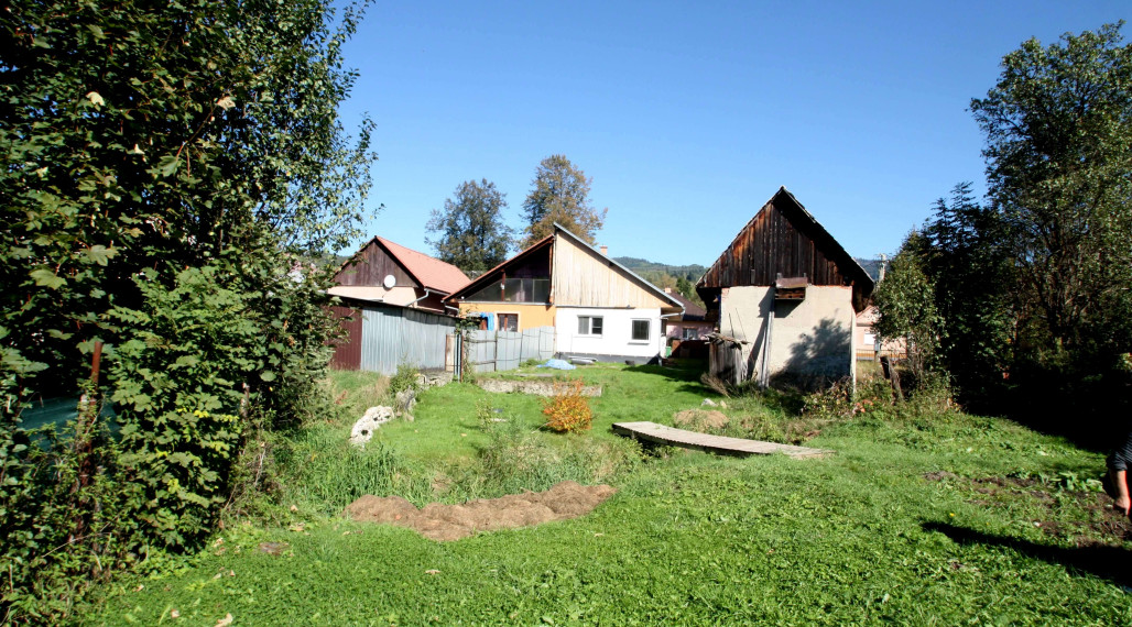 Predaj chalupa/rodinný dom, Pohronská Polhora s potôčikom