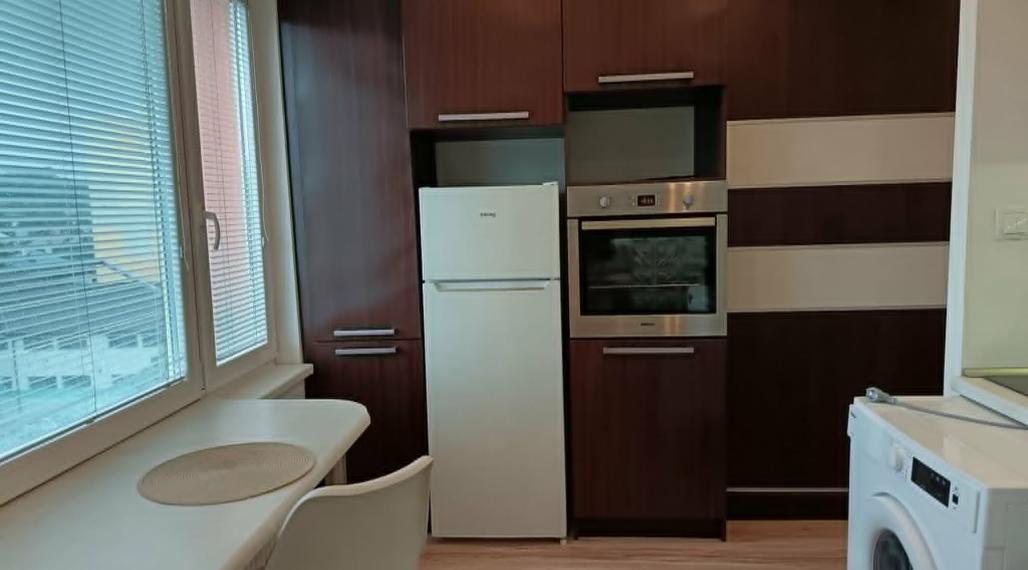 Prenájom 1 izbový byt - Brezno, Rázusova, zrekonštruovaný, zariadený