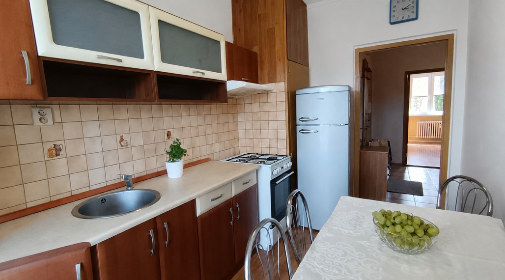 Prenájom 2 izbový byt, MPČĽ, Brezno, s loggiou, zariadený