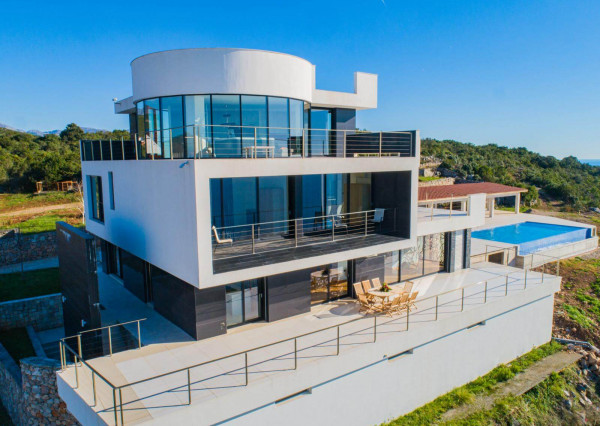 Exkluzívna vila s nádherným výhľadom na more v Krimovici, Čierna Hora