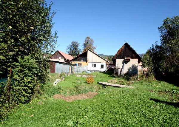 Predaj chalupa/rodinný dom, Pohronská Polhora s potôčikom