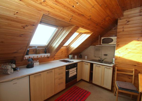 Prenájom 2-izbového bytu na tichej ulici v centre mesta Brezno