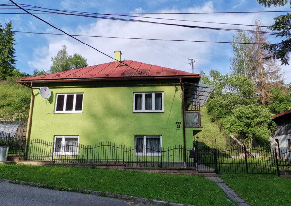 Prenájom rodinného domu pre firmu – vhodné pre ubytovanie zamestnancov, Sekurisova Brezno