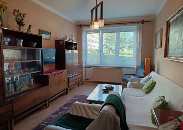 REZERVOVANÉ Predaj 3 izbového bytu v tehlovom dome, 75,95 m2 vo Valaskej